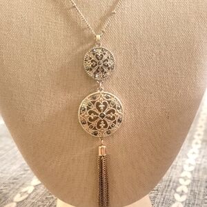 North Crest Elegant Silver Tone Pendant With Fringe Necklace